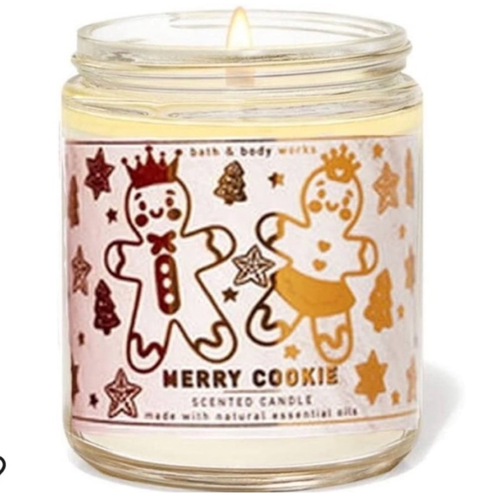 NWT Bath & Body Works Merry Cookie Scented Candle Single Wick 7oz